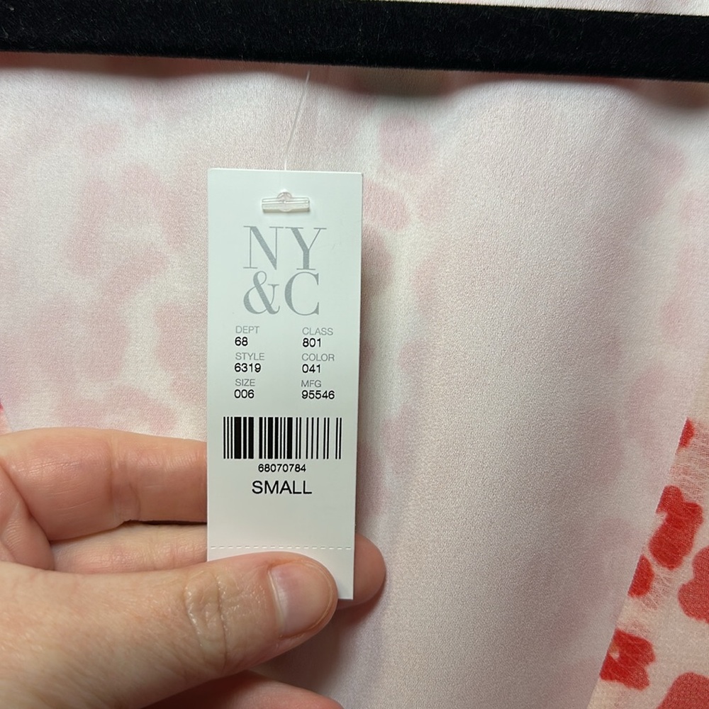 💛New York & Company Women’s Red/White Deep V Neck Tie Front Blouse Size S - Picture 3 of 6